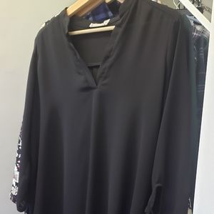 Lush Warren tie sleeve blouse